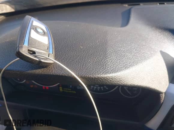 2014 BMW 4 Series 428i z VIN WBA3N7C57EK220498, wystawiony jako IAAI lot #42608688 z przebiegiem 157 523 mil mil oraz . Historia ofert i sprzedaży dostępna na DreamBid. Obrazek 11.