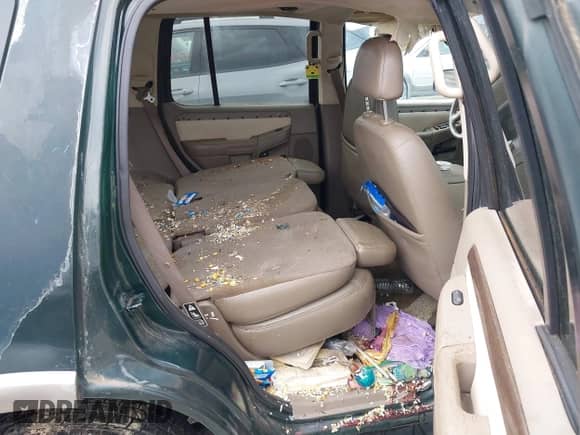 2002 Ford Explorer Eddie Bauer with VIN 1FMZU64E02UB15628, listed as a IAAI auction lot 42878202 with 111,169 mi miles and . Bid and sale history available at DreamBid. Image 8.