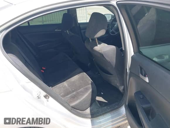 2010 Honda Accord LX-P z VIN 1HGCP2F4XAA047080, wystawiony jako IAAI lot #42512064 z przebiegiem 173 615 mil mil oraz . Historia ofert i sprzedaży dostępna na DreamBid. Obrazek 8.