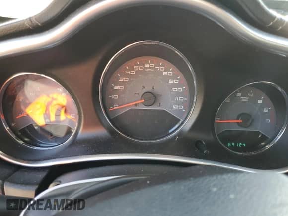 2013 Dodge Avenger SE with VIN 1C3CDZAB3DN658527, listed as a Copart auction lot 81234615 with 69,124 mi miles and Salvage title. Bid and sale history available at DreamBid. Image 9.