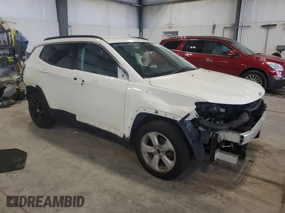 2021 Jeep Compass Latitude with VIN 3C4NJDBBXMT543695, listed as a Copart auction lot 65671595 with 45,242 mi miles and Salvage title. Bid and sale history available at DreamBid. Image 4.