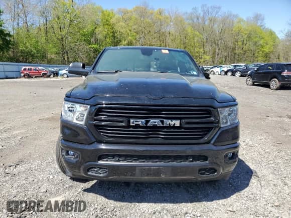 2021 Ram 1500 Big Horn z VIN 1C6SRFFT6MN808596, wystawiony jako Copart lot #54926475 z przebiegiem 29 762 mil mil oraz Szkoda całkowita • Salvage title. Historia ofert i sprzedaży dostępna na DreamBid. Obrazek 5.