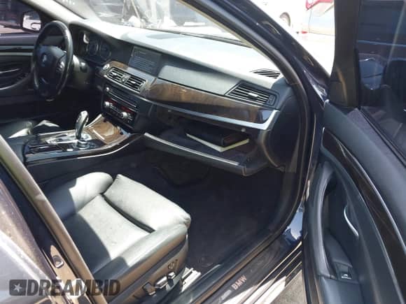 2011 BMW 5 Series 550i с VIN WBAFR9C57BC270742, выставлен на аукционе IAAI как лот 42327518 с пробегом 70 778 миль миль и . История ставок и продаж доступна на DreamBid. Изображение 5.