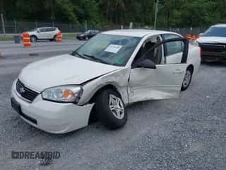 2008 Chevrolet Malibu Classic LS 1FL с VIN 1G1ZS58F48F142120, выставлен на аукционе IAAI как лот 42764488 с пробегом 110 243 миль миль и . История ставок и продаж доступна на DreamBid. Изображение 2.