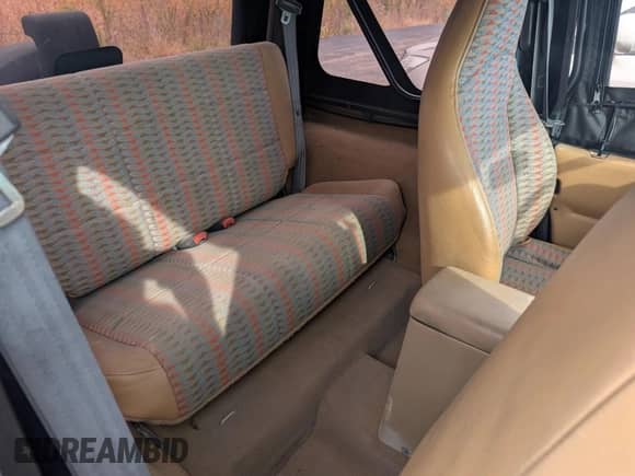 1997 Jeep Wrangler SE с VIN 1J4FY29P5VP426970, выставлен на аукционе IAAI как лот 43527663 с пробегом 93 293 миль миль и . История ставок и продаж доступна на DreamBid. Изображение 7.