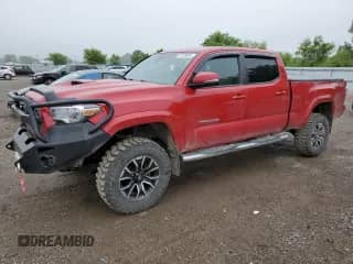 2022 Toyota Tacoma SR5 с VIN 3TYDZ5BN5NT014515, выставлен на аукционе Copart как лот 57378054 с пробегом 117 646 миль миль и Списание • Salvage title. История ставок и продаж доступна на DreamBid. Изображение 1.
