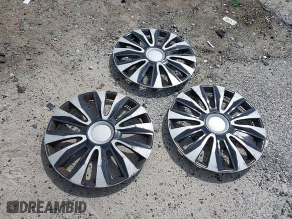 2010 Toyota Camry z VIN 4T1BF3EK9AU538432, wystawiony jako IAAI lot #43313393 z przebiegiem 208 220 mil mil oraz . Historia ofert i sprzedaży dostępna na DreamBid. Obrazek 12.