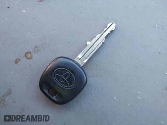 2008 Toyota Sienna LE z VIN 5TDZK23C78S215404, wystawiony jako IAAI lot #43399239 z przebiegiem 197 236 mil mil oraz . Historia ofert i sprzedaży dostępna na DreamBid. Obrazek 11.