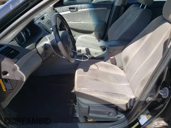 2009 Hyundai Sonata GLS z VIN 5NPET46F79H555916, wystawiony jako Copart lot #48258045 z przebiegiem 187 034 mil mil oraz Szkoda całkowita • Salvage title. Historia ofert i sprzedaży dostępna na DreamBid. Obrazek 7.