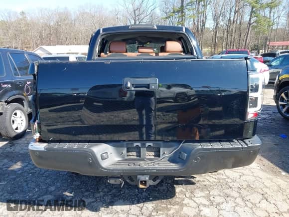 2010 Toyota Tundra Limited z VIN 5TFFY5F14AX093596, wystawiony jako IAAI lot #41589693 z przebiegiem 210 963 mil mil oraz . Historia ofert i sprzedaży dostępna na DreamBid. Obrazek 17.