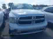 2018 Ram 1500 Big Horn z VIN 1C6RR7GG5JS120639, wystawiony jako IAAI lot #43151998 z przebiegiem 106 930 mil mil oraz . Historia ofert i sprzedaży dostępna na DreamBid. Obrazek 12.