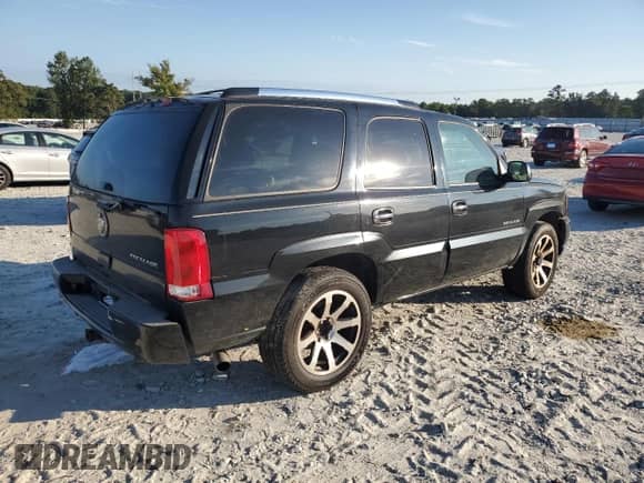 2006 Cadillac Escalade z VIN 1GYEC63N66R110167, wystawiony jako Copart lot #72048955 z przebiegiem 205 453 mil mil oraz Czysty tytuł • Clean title. Historia ofert i sprzedaży dostępna na DreamBid. Obrazek 3.