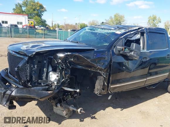 2015 Chevrolet Silverado 1500 LTZ z VIN 3GCUKSEC7FG528925, wystawiony jako IAAI lot #43437204 z przebiegiem Nie podano mil oraz . Historia ofert i sprzedaży dostępna na DreamBid. Obrazek 6.