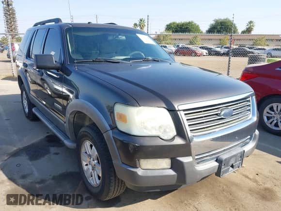 2006 Ford Explorer XLT with VIN 1FMEU63EX6UB68729, listed as a IAAI auction lot 43070794 with 171,711 mi miles and . Bid and sale history available at DreamBid. Image 1.