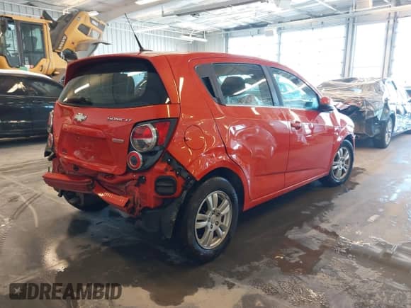 2012 Chevrolet Sonic LT с VIN 1G1JD6SB1C4230890, выставлен на аукционе IAAI как лот 41265634 с пробегом 161 886 миль миль и . История ставок и продаж доступна на DreamBid. Изображение 4.