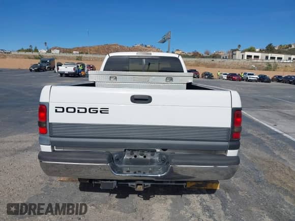 1999 Dodge 2500 with VIN 1B7KC2362XJ593196, listed as a IAAI auction lot 41388015 with 466,535 mi miles and . Bid and sale history available at DreamBid. Image 16.