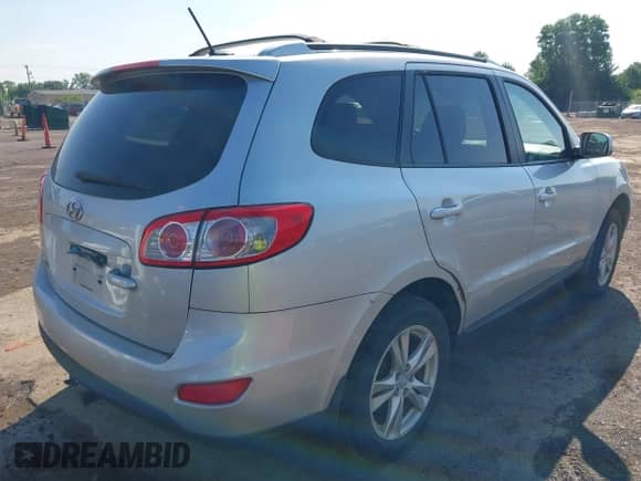 2012 Hyundai Santa Fe SE с VIN 5XYZH4AG4CG103326, выставлен на аукционе IAAI как лот 42581261 с пробегом 236 785 миль миль и . История ставок и продаж доступна на DreamBid. Изображение 4.