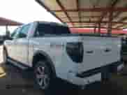 2011 Ford F-150 XLT z VIN 1FTFW1ET4BFA82770, wystawiony jako IAAI lot #42931475 z przebiegiem 175 480 mil mil oraz . Historia ofert i sprzedaży dostępna na DreamBid. Obrazek 3.