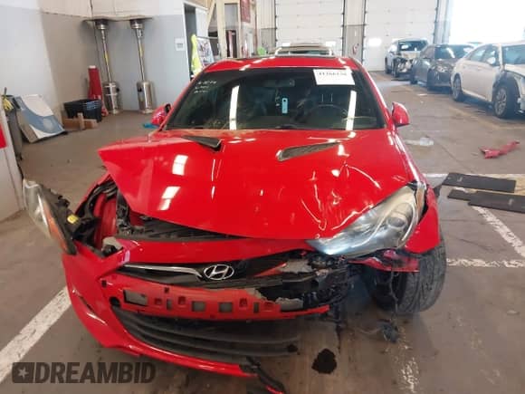 2015 Hyundai Genesis Coupe Ultimate with VIN KMHHU6KJ7FU127261, listed as a IAAI auction lot 41266138 with 89,747 mi miles and . Bid and sale history available at DreamBid. Image 12.