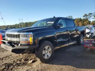 2017 Chevrolet Silverado 1500 LT с VIN 3GCPCREH1HG282357, выставлен на аукционе Copart как лот 83565994 с пробегом 175 108 миль миль и Списание • Salvage title. История ставок и продаж доступна на DreamBid. Изображение 1.