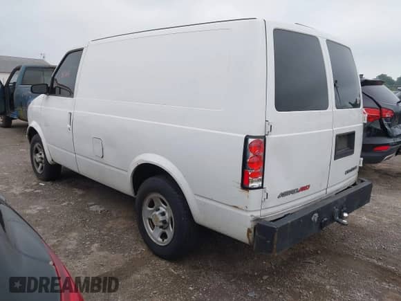 2005 Chevrolet Astro Cargo z VIN 1GCDL19X75B116449, wystawiony jako IAAI lot #42608064 z przebiegiem 235 350 mil mil oraz . Historia ofert i sprzedaży dostępna na DreamBid. Obrazek 3.