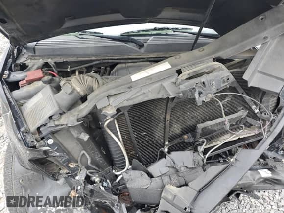 2010 Chevrolet Tahoe LTZ z VIN 1GNUCCE01AR291454, wystawiony jako Copart lot #67564625 z przebiegiem 250 261 mil mil oraz Szkoda całkowita • Salvage title. Historia ofert i sprzedaży dostępna na DreamBid. Obrazek 12.