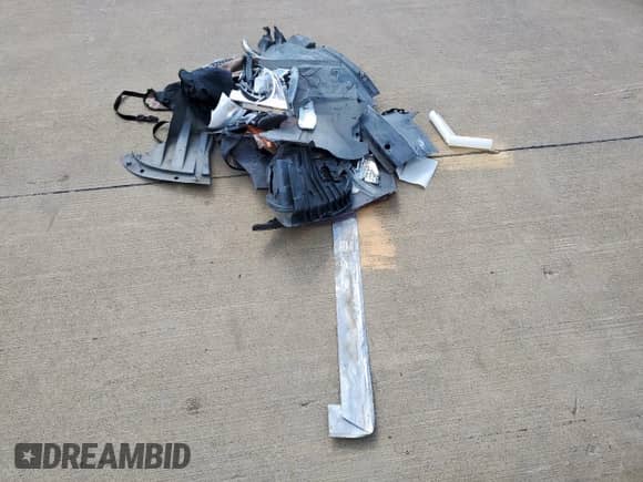 2012 Chevrolet Traverse LTZ с VIN 1GNKRLED0CJ410444, выставлен на аукционе Copart как лот 67511435 с пробегом 137 498 миль миль и Списание • Salvage title. История ставок и продаж доступна на DreamBid. Изображение 13.