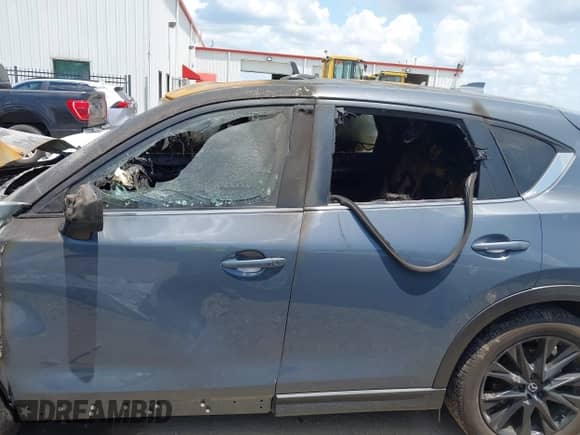 2023 Mazda CX-5 S Preferred z VIN JM3KFBCM2P0233638, wystawiony jako IAAI lot #42915682 z przebiegiem 62 982 mil mil oraz . Historia ofert i sprzedaży dostępna na DreamBid. Obrazek 13.