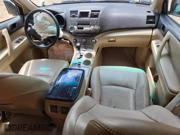 2008 Toyota Highlander z VIN JTEDS41A982011374, wystawiony jako Copart lot #67277095 z przebiegiem 245 555 mil mil oraz Szkoda całkowita • Salvage title. Historia ofert i sprzedaży dostępna na DreamBid. Obrazek 8.