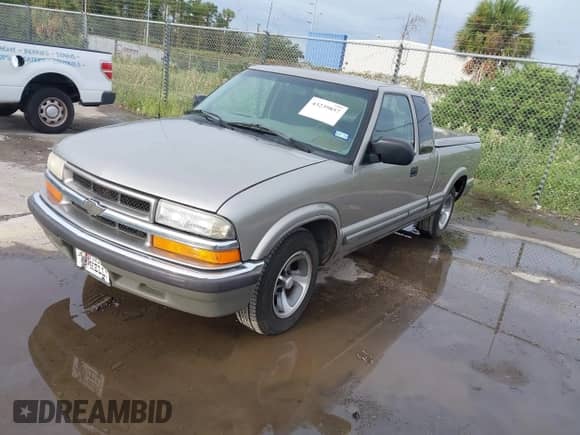 2001 Chevrolet S-10 LS Xtreme с VIN 1GCCS19WX18142895, выставлен на аукционе IAAI как лот 43239857 с пробегом 122 708 миль миль и . История ставок и продаж доступна на DreamBid. Изображение 12.