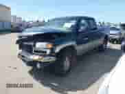 2003 GMC Sierra 1500 SLT с VIN 2GTEK19T631263010, выставлен на аукционе IAAI как лот 41846675 с пробегом 106 119 миль миль и . История ставок и продаж доступна на DreamBid. Изображение 2.