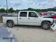 2005 GMC Sierra 1500 SLE z VIN 2GTEC13T551268031, wystawiony jako IAAI lot #42633619 z przebiegiem 180 839 mil mil oraz . Historia ofert i sprzedaży dostępna na DreamBid. Obrazek 13.