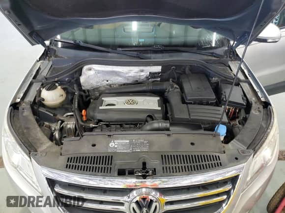 2009 Volkswagen Tiguan S with VIN WVGAV75N89W500223, listed as a Copart auction lot 70937695 with 100,710 mi miles and Clean title. Bid and sale history available at DreamBid. Image 12.