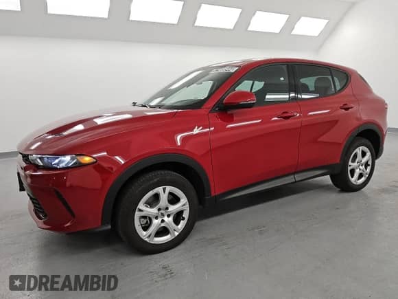 2024 Dodge Hornet GT with VIN ZACNDFAN2R3A40392, listed as a Copart auction lot 82908544 with 17,211 mi miles and Clean title. Bid and sale history available at DreamBid. Image 1.