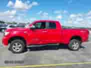 2007 Toyota Tundra Limited z VIN 5TBBV58187S468157, wystawiony jako IAAI lot #41559635 z przebiegiem 228 658 mil mil oraz . Historia ofert i sprzedaży dostępna na DreamBid. Obrazek 14.