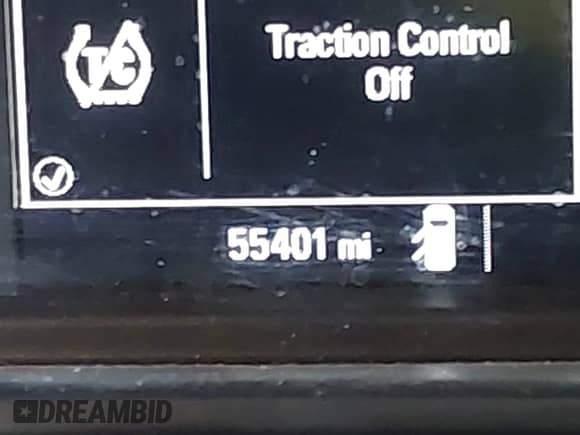 2020 Chevrolet Silverado 1500 Custom Trail Boss z VIN 1GCPYCEF2LZ142341, wystawiony jako IAAI lot #43430476 z przebiegiem 55 401 mil mil oraz . Historia ofert i sprzedaży dostępna na DreamBid. Obrazek 16.