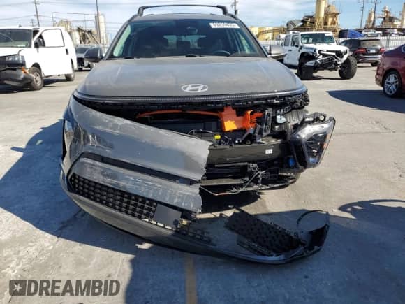 2025 Hyundai Kona SEL с VIN KM8HC3A60SU030878, выставлен на аукционе Copart как лот 69259435 с пробегом 821 миль миль и Списание • Salvage title. История ставок и продаж доступна на DreamBid. Изображение 5.