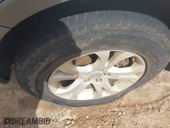 2008 Hyundai Veracruz GLS с VIN KM8NU73C48U047900, выставлен на аукционе IAAI как лот 43402302 с пробегом 211 840 миль миль и . История ставок и продаж доступна на DreamBid. Изображение 13.