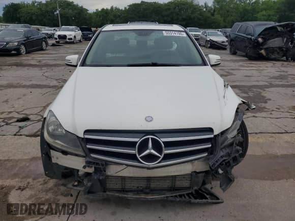 2014 Mercedes-Benz C 250 Sport with VIN WDDGF4HB6EA924346, listed as a Copart auction lot 55314195 with 175,583 mi miles and Salvage title. Bid and sale history available at DreamBid. Image 5.