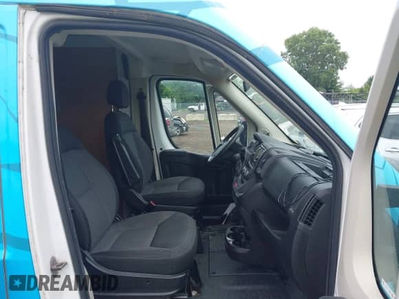 2016 Ram ProMaster Cargo с VIN 3C6TRVDG2GE101847, выставлен на аукционе IAAI как лот 42638296 с пробегом 113 654 миль миль и . История ставок и продаж доступна на DreamBid. Изображение 5.