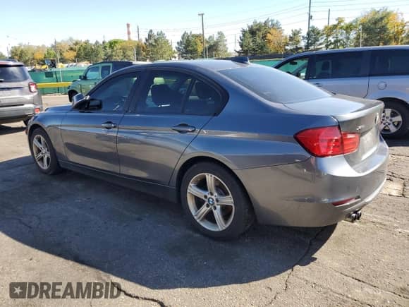 2013 BMW 3 Series 328i xDrive with VIN WBA3B3C57DF540588, listed as a Copart auction lot 85345655 with 111,033 mi miles and Clean title. Bid and sale history available at DreamBid. Image 2.