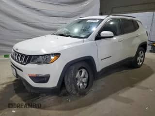 2019 Jeep Compass Latitude с VIN 3C4NJDBB9KT597566, выставлен на аукционе Copart как лот 71518005 с пробегом 70 562 миль миль и Списание • Salvage title. История ставок и продаж доступна на DreamBid. Изображение 1.
