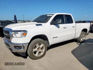 2022 Ram 1500 Big Horn z VIN 1C6RREBGXNN273436, wystawiony jako Copart lot #66156045 z przebiegiem 87 827 mil mil oraz Czysty tytuł • Clean title. Historia ofert i sprzedaży dostępna na DreamBid. Obrazek 1.