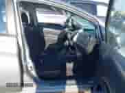 2015 Nissan Note S z VIN 3N1CE2CP9FL371109, wystawiony jako IAAI lot #41792656 z przebiegiem 126 178 mil mil oraz . Historia ofert i sprzedaży dostępna na DreamBid. Obrazek 5.