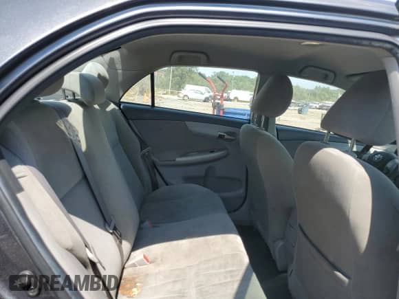 2011 Toyota Corolla S z VIN 2T1BU4EE3BC561987, wystawiony jako Copart lot #71452405 z przebiegiem 201 232 mil mil oraz Szkoda całkowita • Salvage title. Historia ofert i sprzedaży dostępna na DreamBid. Obrazek 10.