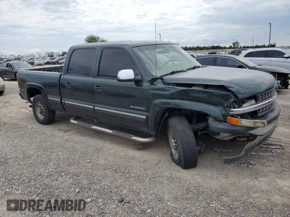 2002 Chevrolet Silverado 1500HD LS z VIN 1GCGC13U72F124518, wystawiony jako Copart lot #72606104 z przebiegiem 247 796 mil mil oraz Szkoda całkowita • Salvage title. Historia ofert i sprzedaży dostępna na DreamBid. Obrazek 4.
