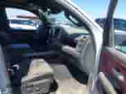 2022 Ram 1500 Rebel z VIN 1C6SRFLT4NN357352, wystawiony jako IAAI lot #41881613 z przebiegiem 31 285 mil mil oraz . Historia ofert i sprzedaży dostępna na DreamBid. Obrazek 5.