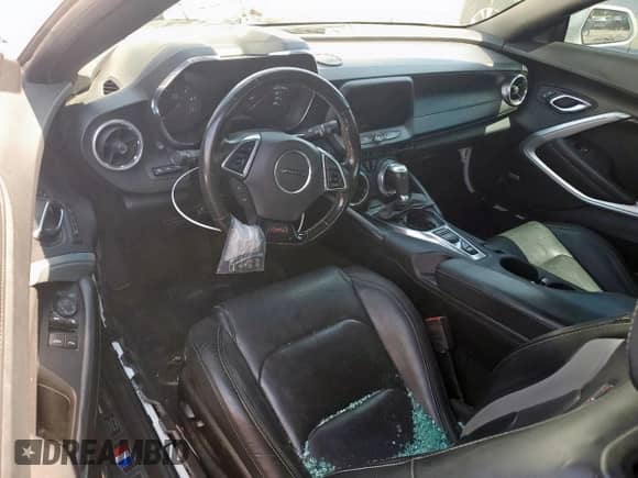 2019 Chevrolet Camaro 2SS z VIN 1G1FH3D78K0133838, wystawiony jako Copart lot #71675895 z przebiegiem 105 759 mil mil oraz Szkoda całkowita • Salvage title. Historia ofert i sprzedaży dostępna na DreamBid. Obrazek 8.