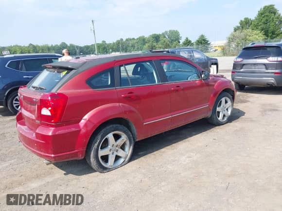 2008 Dodge Caliber R/T with VIN 1B3HE78K28D675776, listed as a IAAI auction lot 42601813 with 170,353 mi miles and . Bid and sale history available at DreamBid. Image 4.