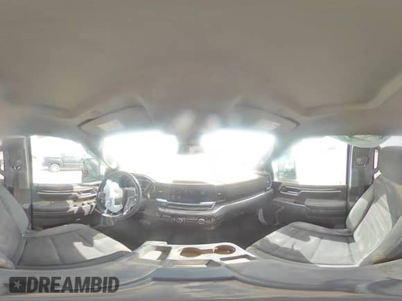 2025 Chevrolet Silverado 2500HD LT z VIN 1GC1KNEY6SF158854, wystawiony jako Copart lot #51279625 z przebiegiem 11 307 mil mil oraz Szkoda całkowita • Salvage title. Historia ofert i sprzedaży dostępna na DreamBid. Obrazek 13.